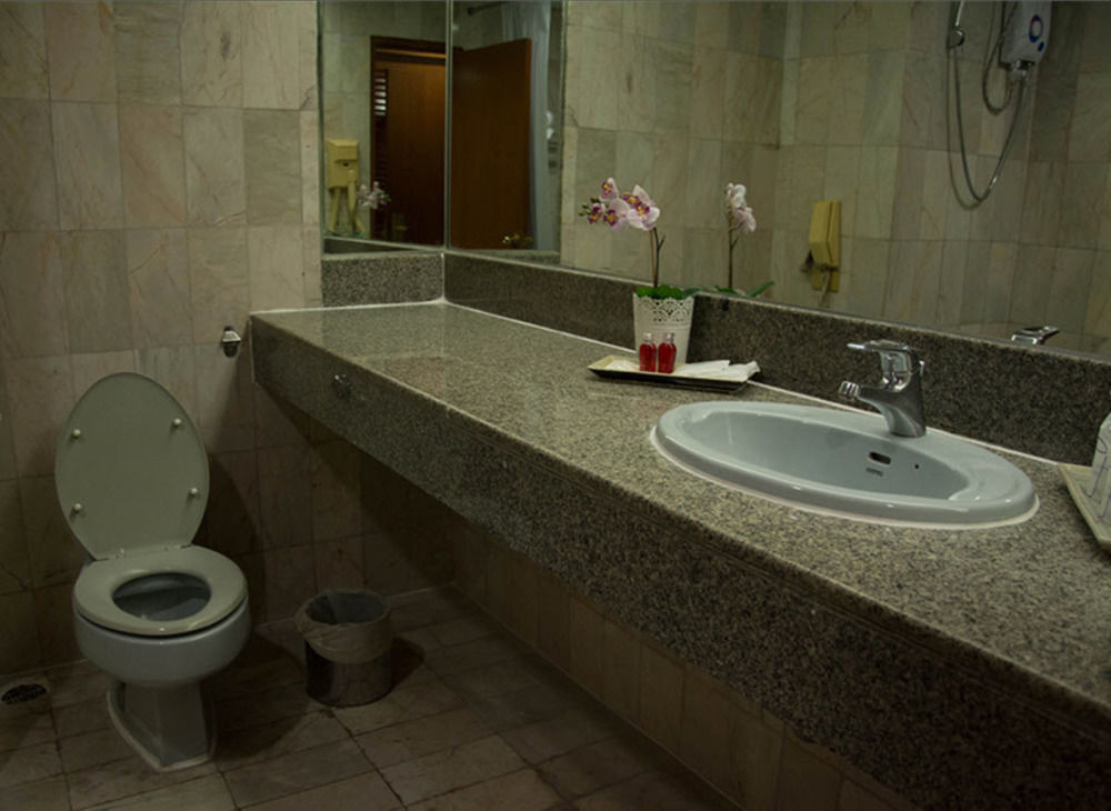 Maxx Hotel Бангкок Экстерьер фото